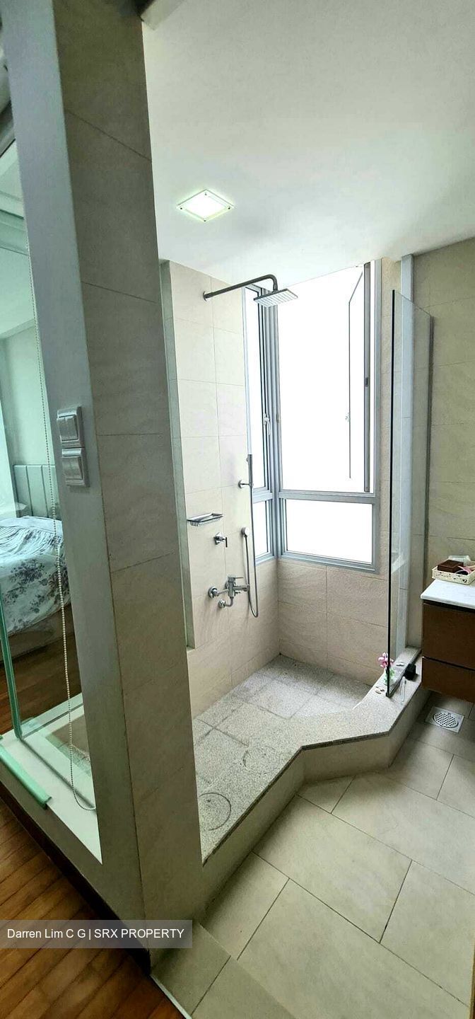 The Lakeshore (D22), Condominium #331052591